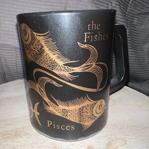 VINTAGE PISCES HOROSCOPE BLACK & GOLD MILK GLASS MUG BY FEDERAL GLASS